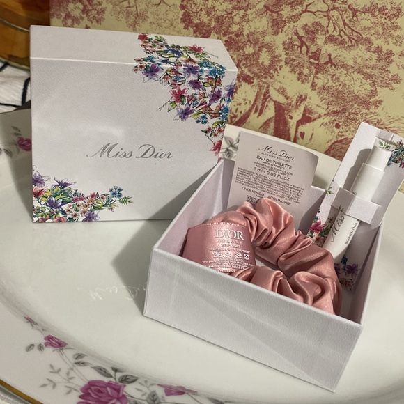 Dior MISS DIOR Limited Edition Gift set - Picture 5 of 16